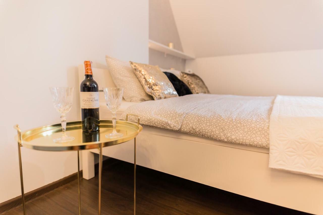 Goldeneye Apartment Center ヴロツワフ エクステリア 写真