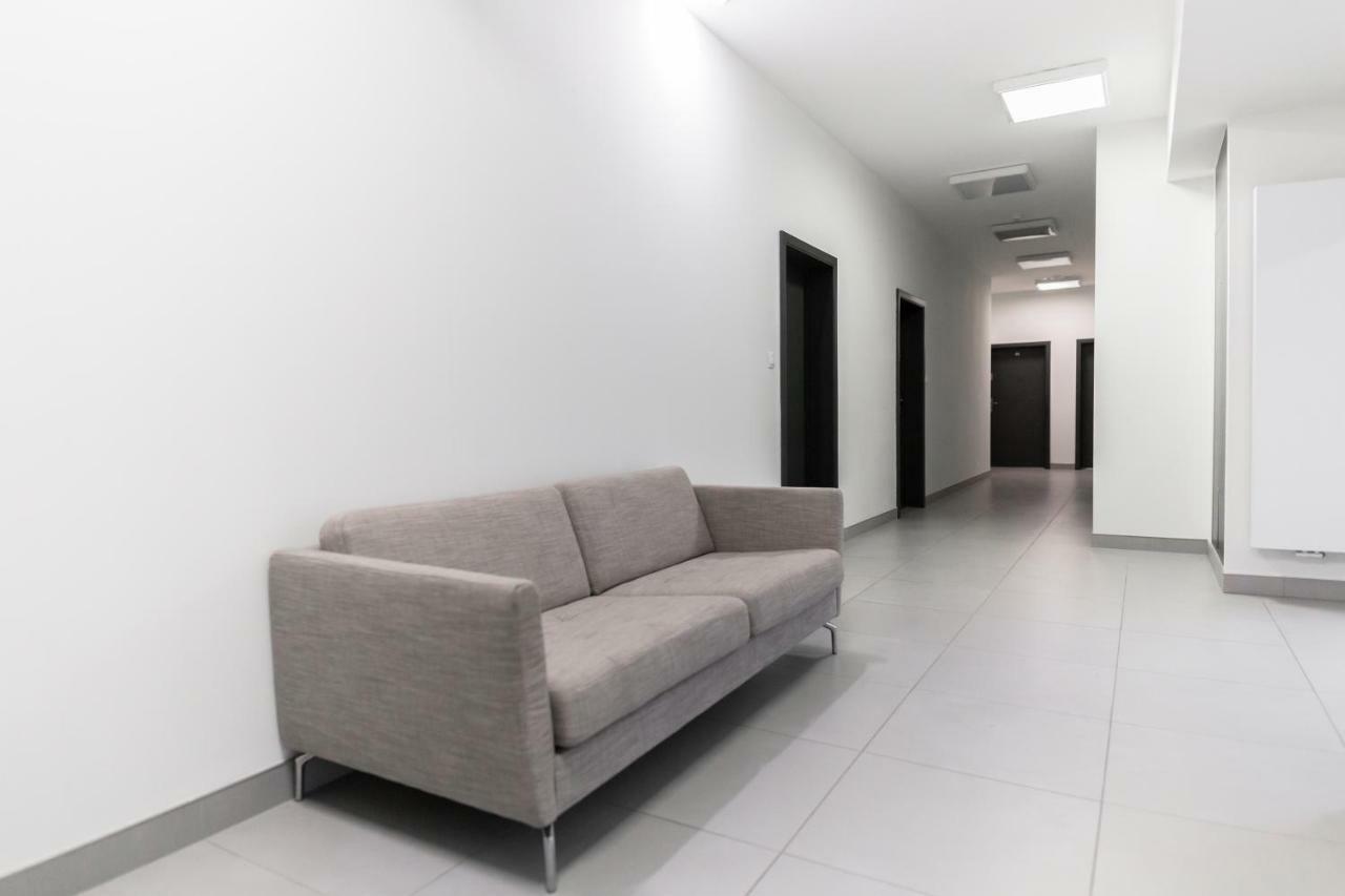 Goldeneye Apartment Center ヴロツワフ エクステリア 写真