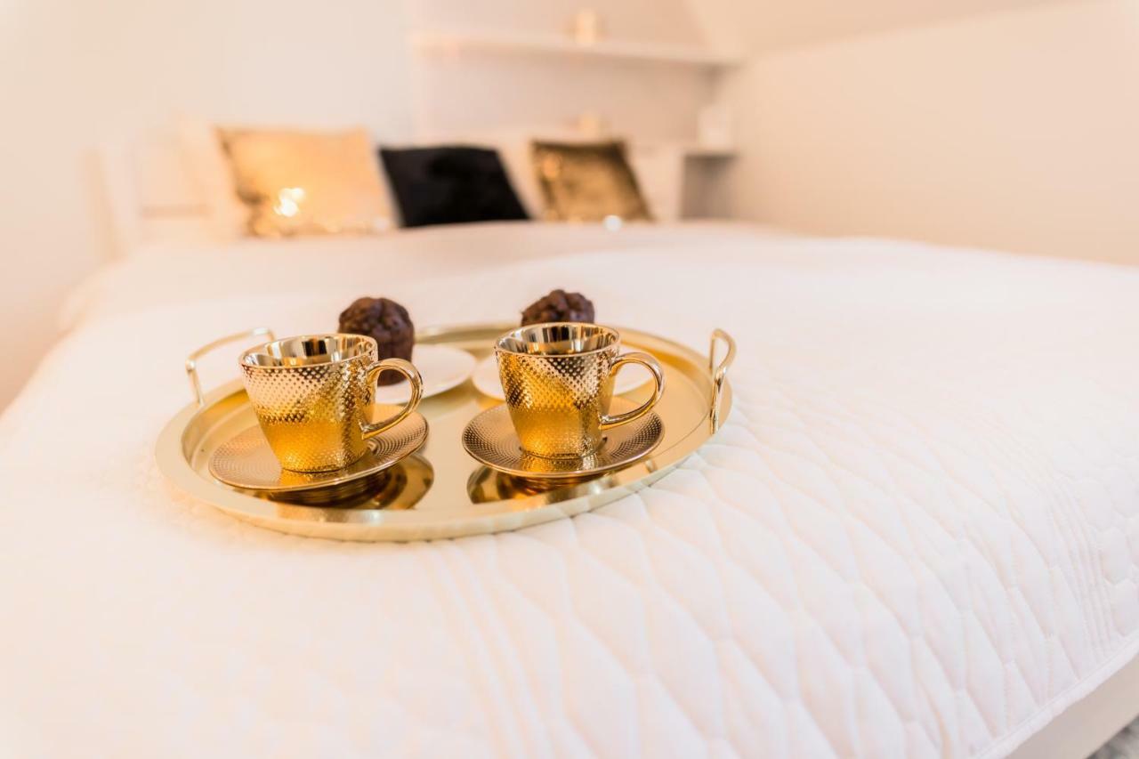 Goldeneye Apartment Center ヴロツワフ エクステリア 写真